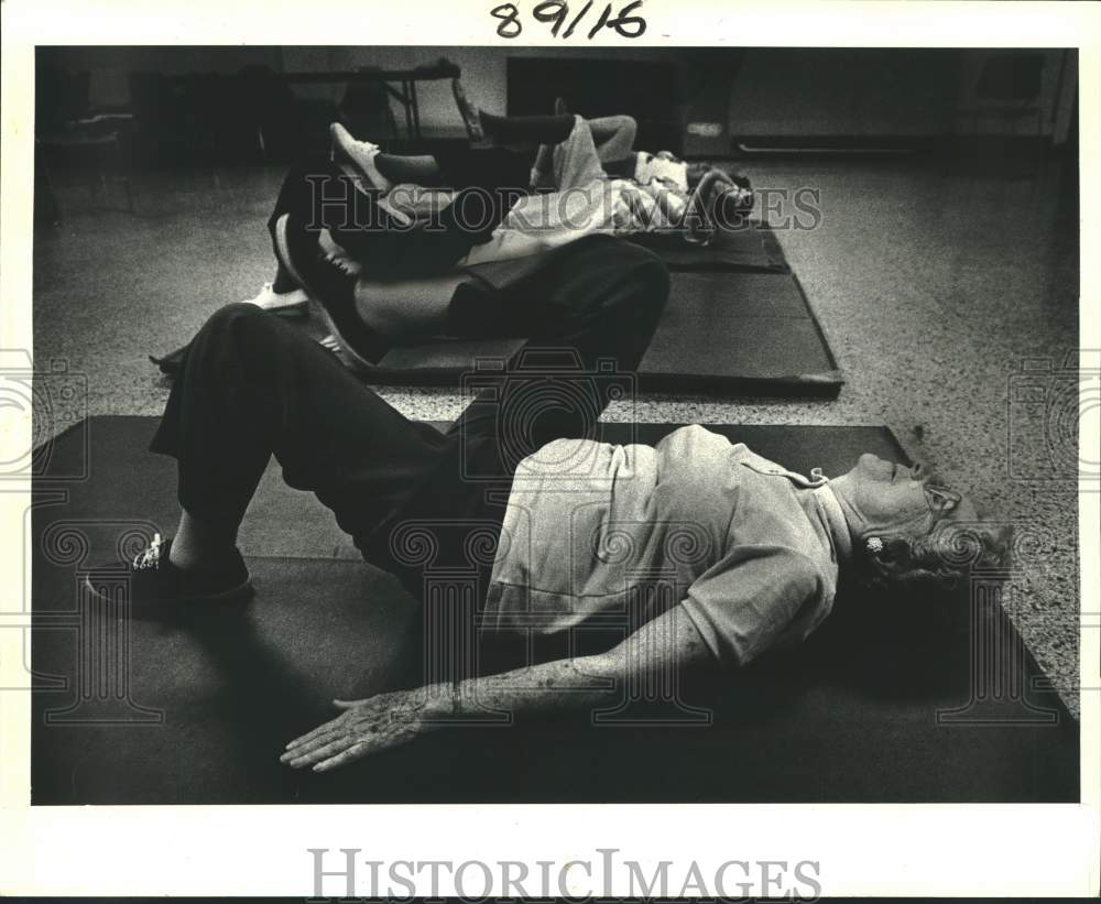 1985 Press Photo YMCA - Grace Fleming in Exercise Class, Louisiana - noc41100- Historic Images