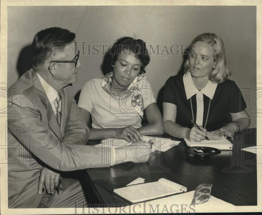 1971 Members of Women Against Crime during meeting - Historic Images