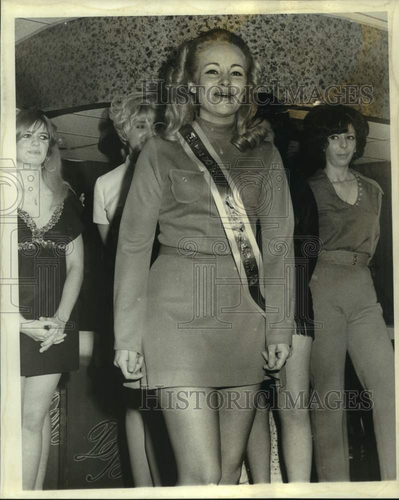 1969 Miss Barmaid - Winner Wanda Sells, Downs Lounge - Historic Images