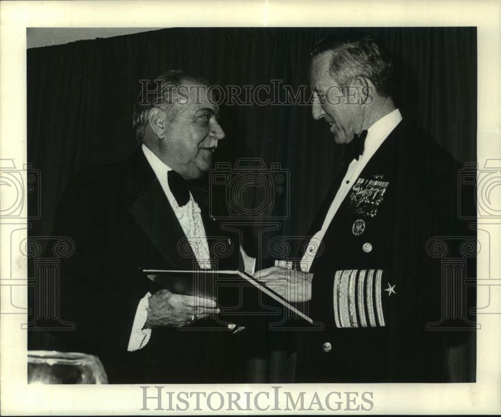 1981 Navy League - J. Frank Williams, Admiral Thomas Haywood - Historic Images