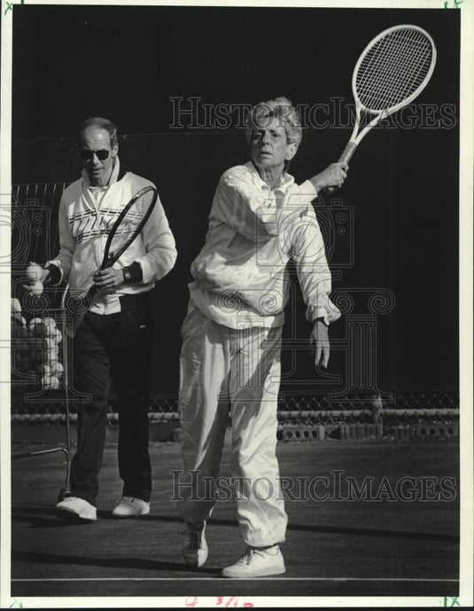 1987 Press Photo Lester Sack and Mrs. Herbert Van Horn Play Tennis, New Orleans - Historic Images
