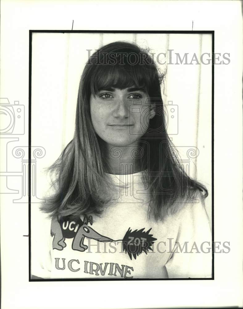 1988 Press Photo Ben Franklin High School track star Jennifer Woodford - Historic Images