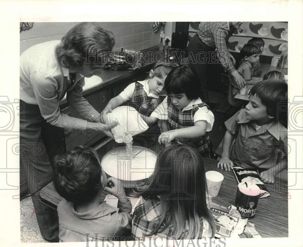 1982 St. Matthew the Apostle School-Students Make Thanksgiving Food - Historic Images