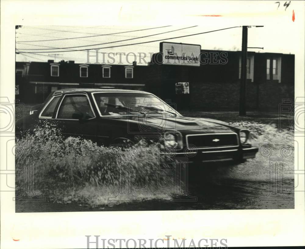 1981 Car on Flooded Transcontinental Drive, Metairie, Louisiana - Historic Images