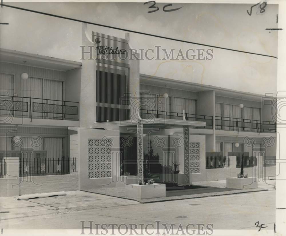 1966 Luxury apartment house, Wilshire Apartments, restored. - Historic Images