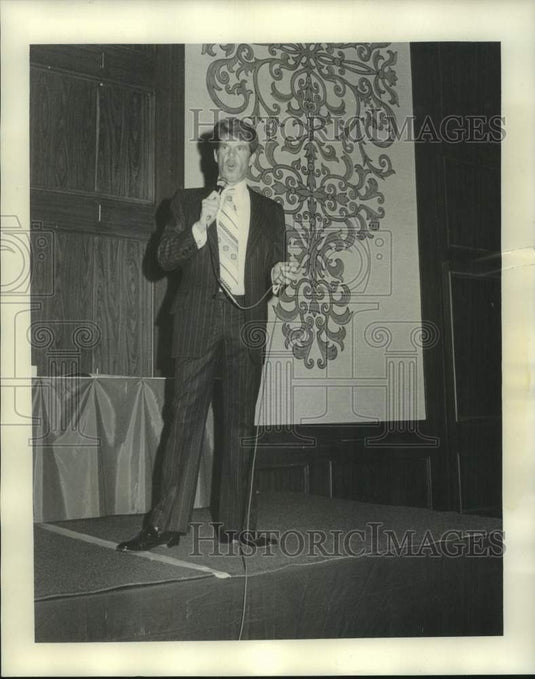 1974 Bruce Simpson Investment Services - Bruce Simpson, Owner - Historic Images
