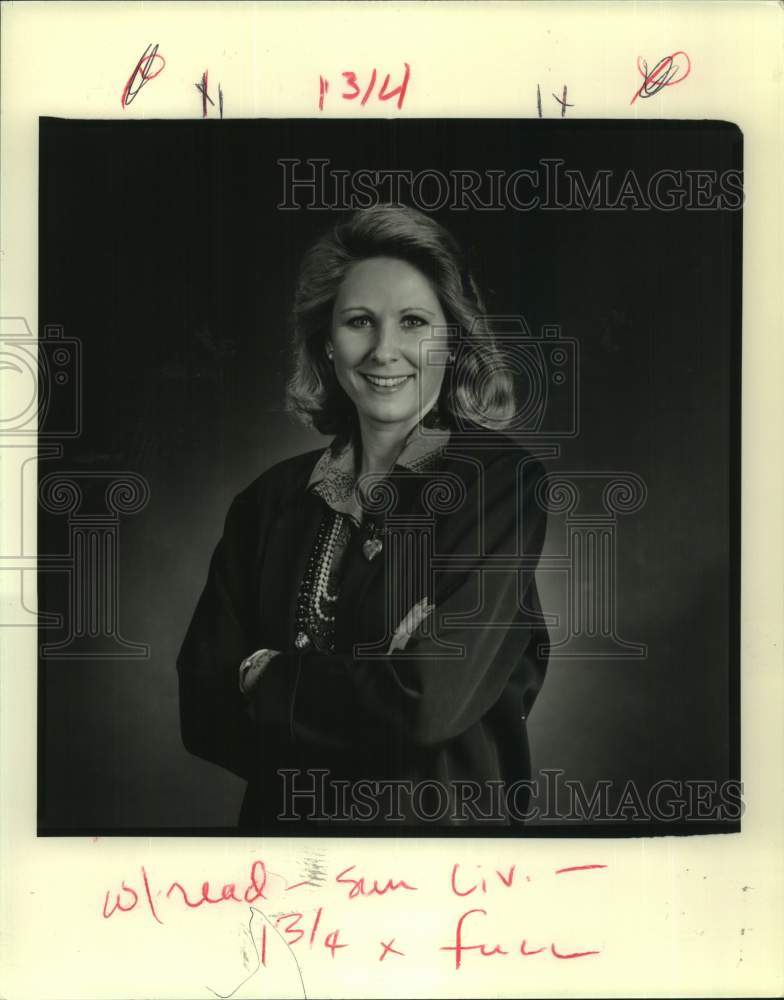 1986 Lea Sinclair in Portrait - Historic Images