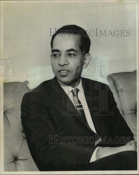 1964 Bhagwat Singh, Maharana of Mewar, India visits New Orleans, LA - Historic Images