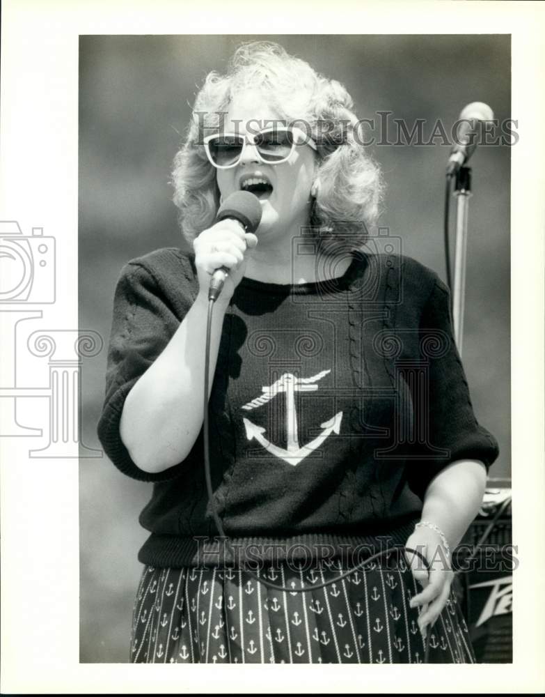 1990 Gospel Singer Donnell Williams at Cajun Family Fun Fest - Historic Images