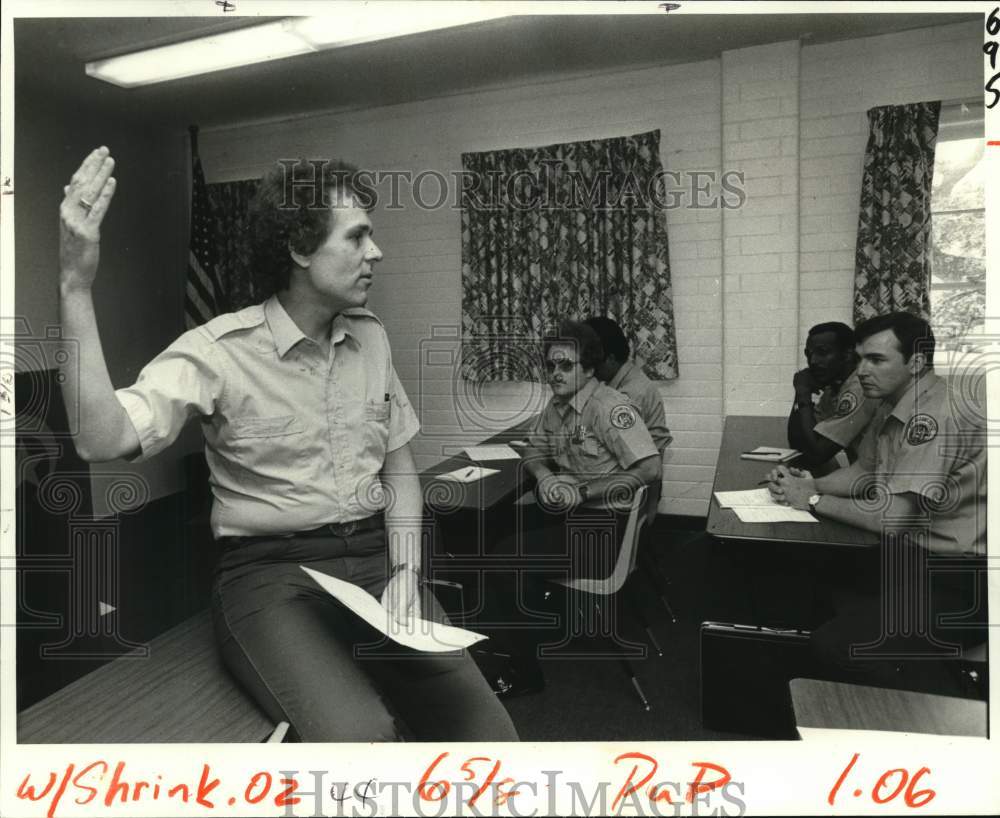 1982 Police psychologist Al Shimkunas teaches at police academy. - Historic Images