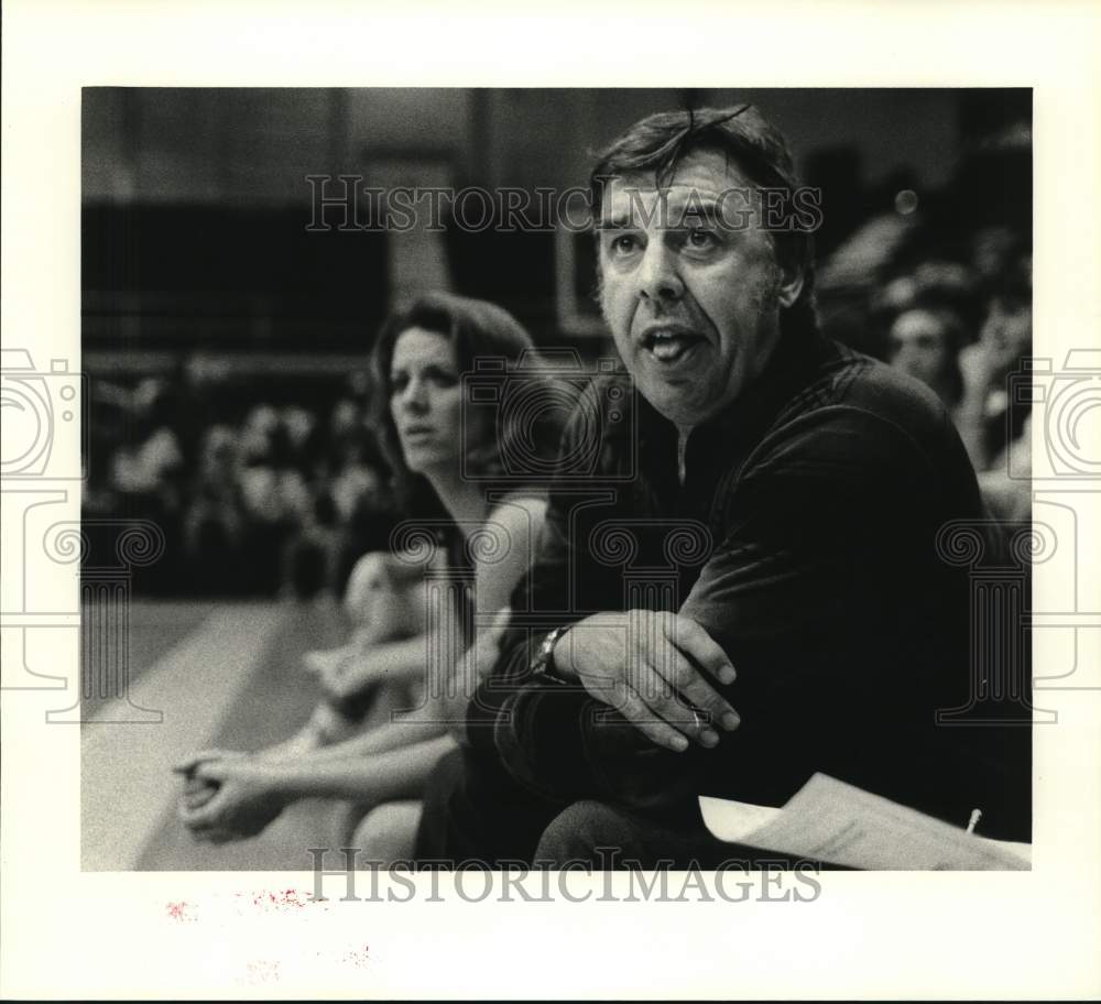 1980 Press Photo Basketball coach Butch Van Breda Kolff - noc51464- Historic Images