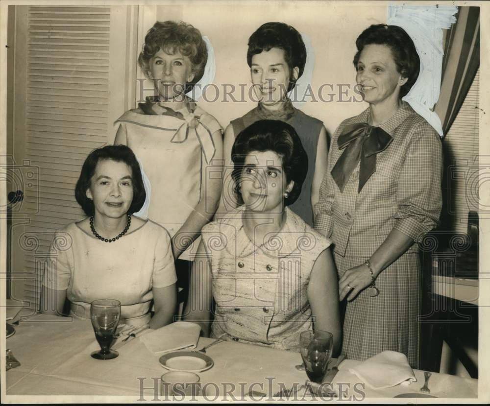 1966 Press Photo Officers of the Junior Philharmonic Society of New Orleans - Historic Images