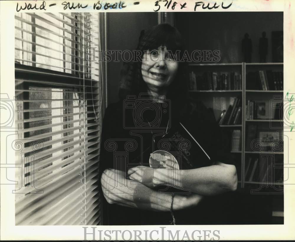 1989 Martha Ward, author of &quot;Nest In The Wind&quot; - Historic Images