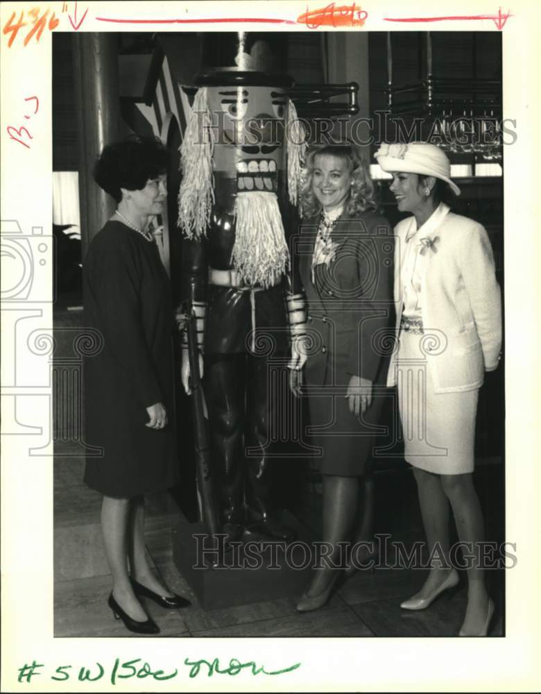 1991 Ladies at a Leukemia luncheon - Historic Images