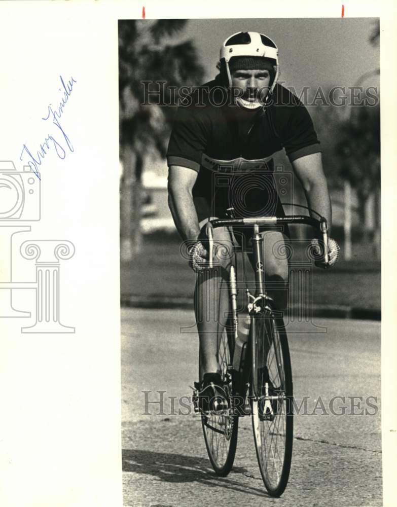 1984 Joe Warren gets in shape for Crescent City Classic - Historic Images