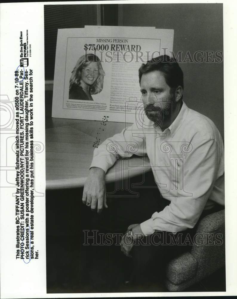 1989 Press Photo Patrick Sessions with poster of missing daughter, Tiffany - Historic Images