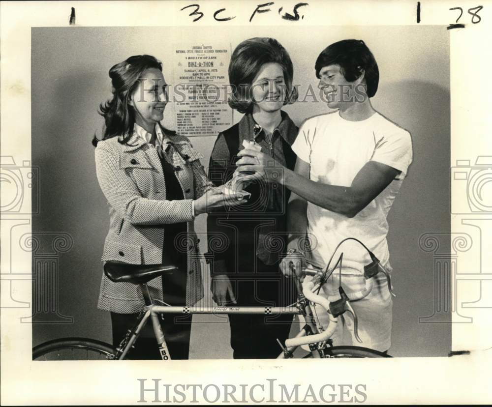 1973 Press Photo Winner of 1st annual cystic fibrosis bike-a-thon in City Park - Historic Images