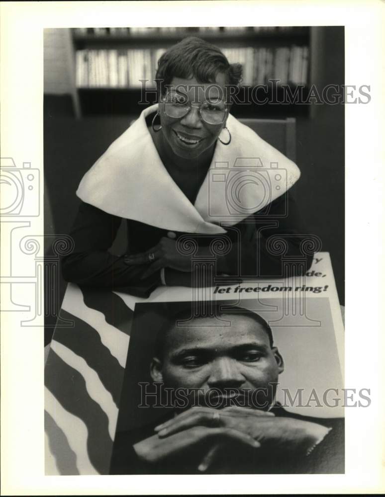 1993 Jackie Sherman, head of St. Bernard branch N.O. Public Library - Historic Images