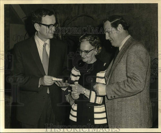 1971 Fred M. Whelan, Mrs. Earl Grissmer and Charles V. Durkee - Historic Images