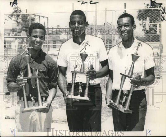 1968 Press Photo Members of Green Junior High won in 150 & 300-yard dashes- Historic Images