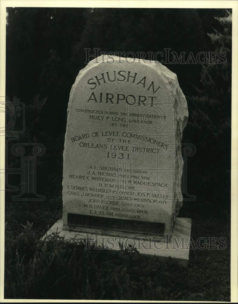 Monument at Shushan Airport - Historic Images