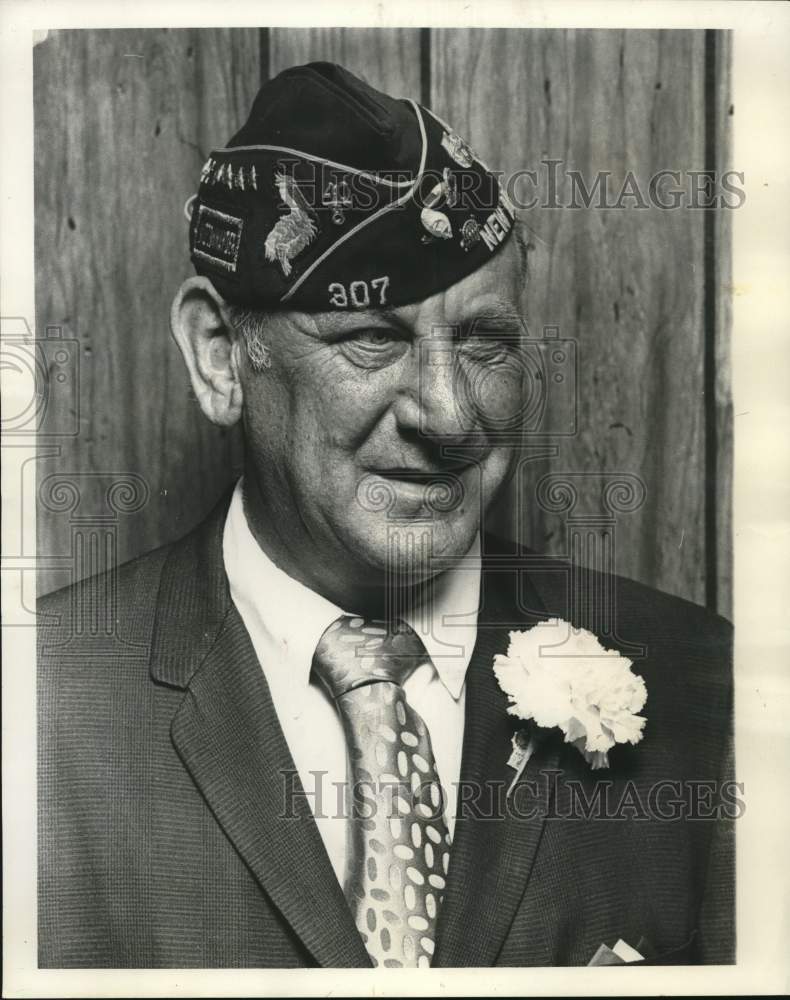 1973 Lawrence Shuey, commander of American Legion Ed Brauner No. 307 - Historic Images