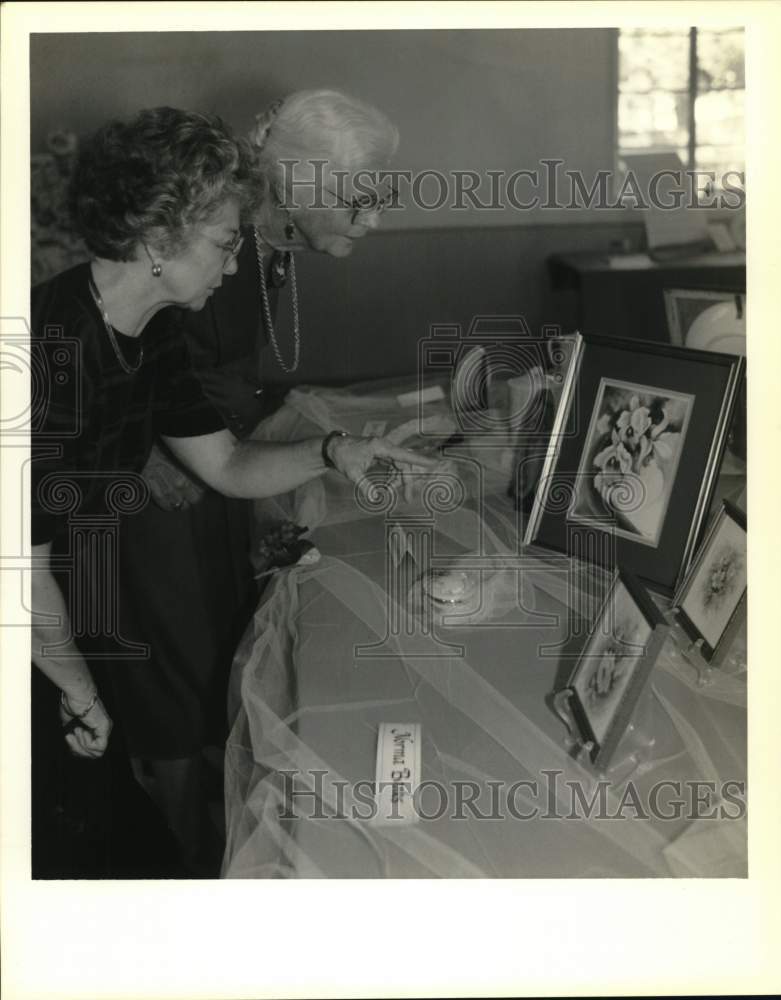 1990 Carole Metts, B.S. McLemore see display at Slidell Art Show - Historic Images