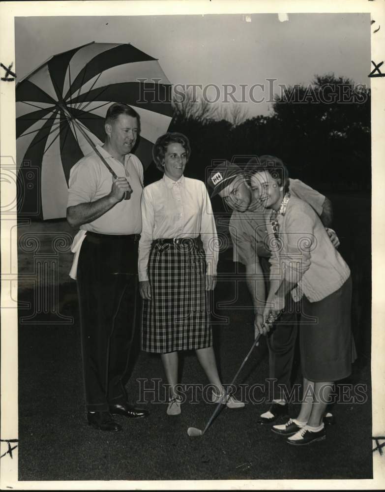 1961 Press Photo Golfers at New Orleans Country Club - noc61098- Historic Images