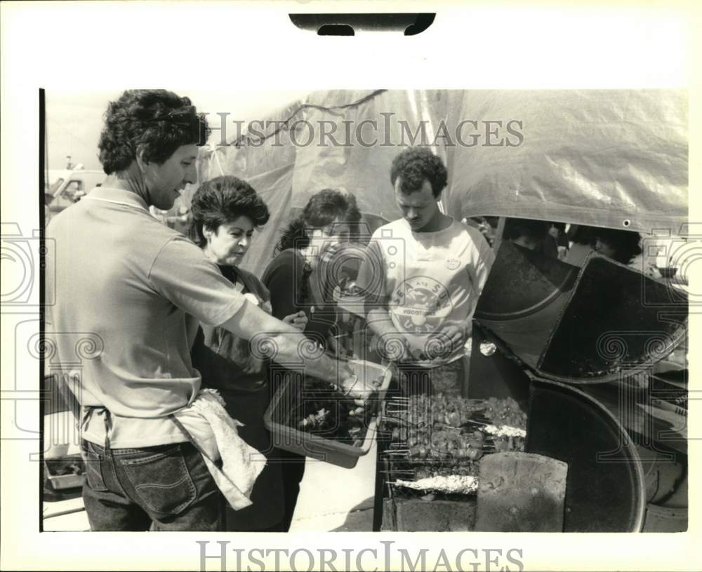 1989 Press Photo Eight Annual Spanish Food Festival sponsored by Mensaje - Historic Images