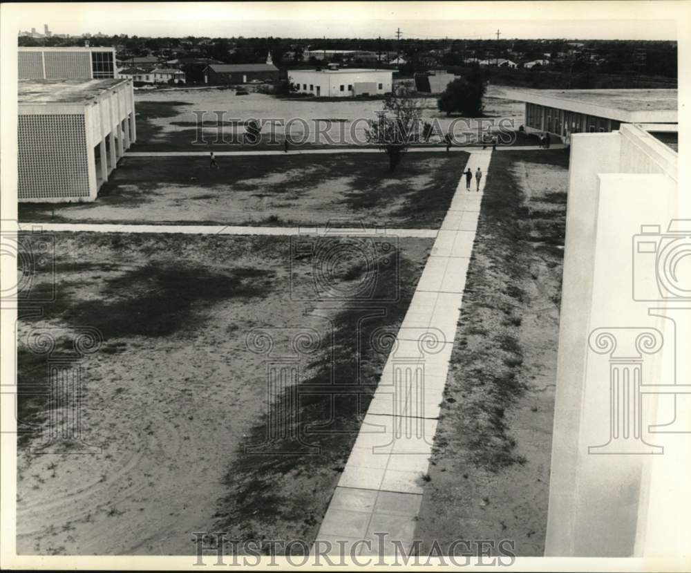 1969 Southern University at New Orleans campus - Historic Images