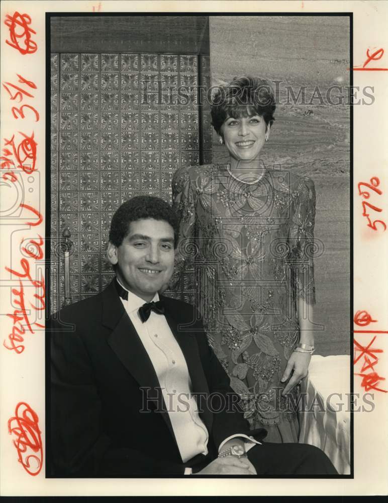 1990 Gary &amp; Martha Solomon at Blue Rose Ball - Historic Images