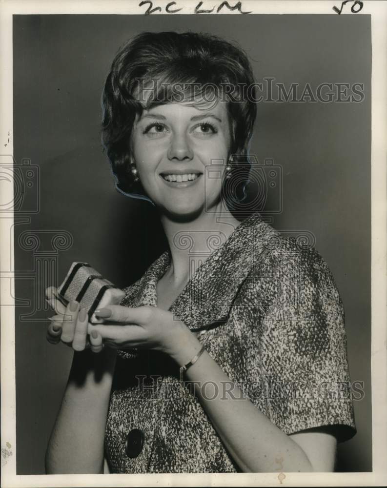 1963 Shelby Smith, Maid of Cotton at Sheraton-Charles Hotel - Historic Images