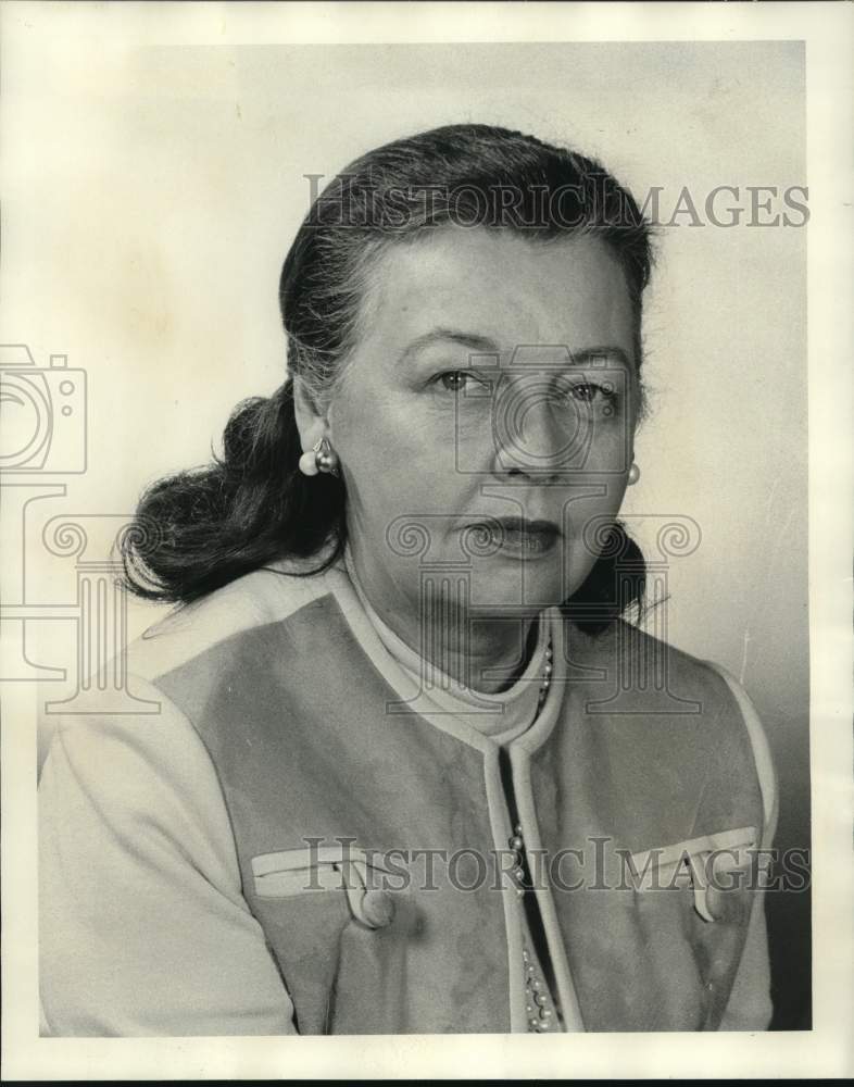 1975 Mrs. Terrance Smith, Charity Ball Chairman - Historic Images