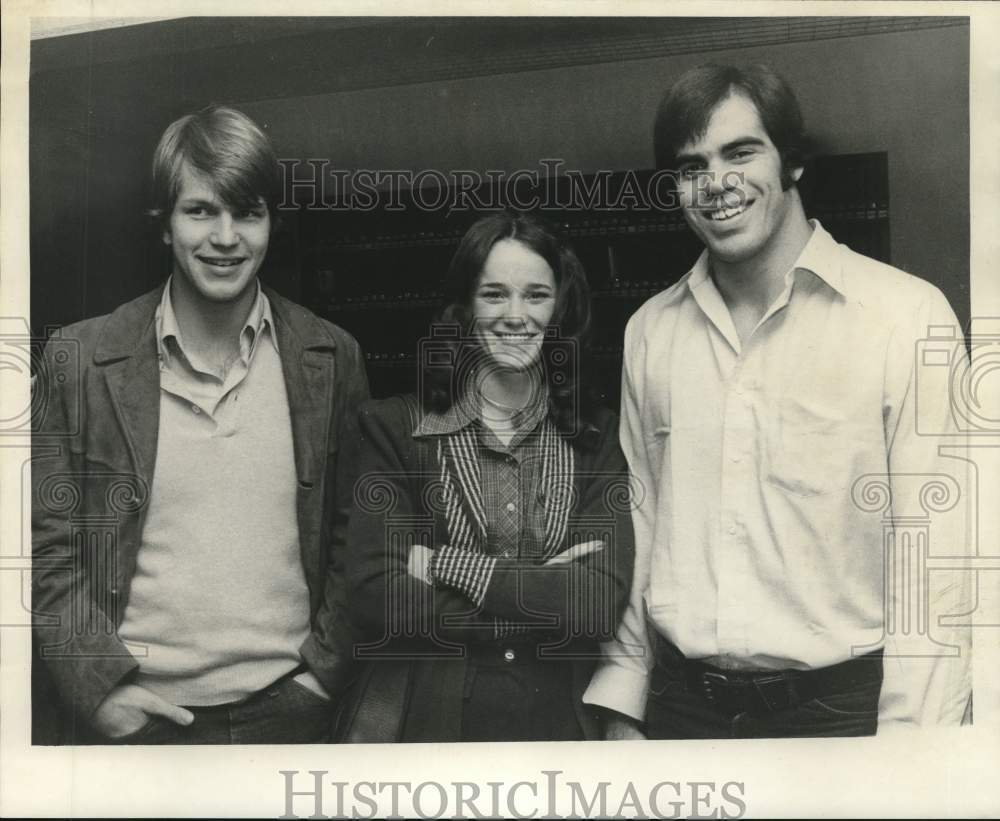 1973 Ted Smith conferring with Ann Ciscle & Greg Collins - Historic Images