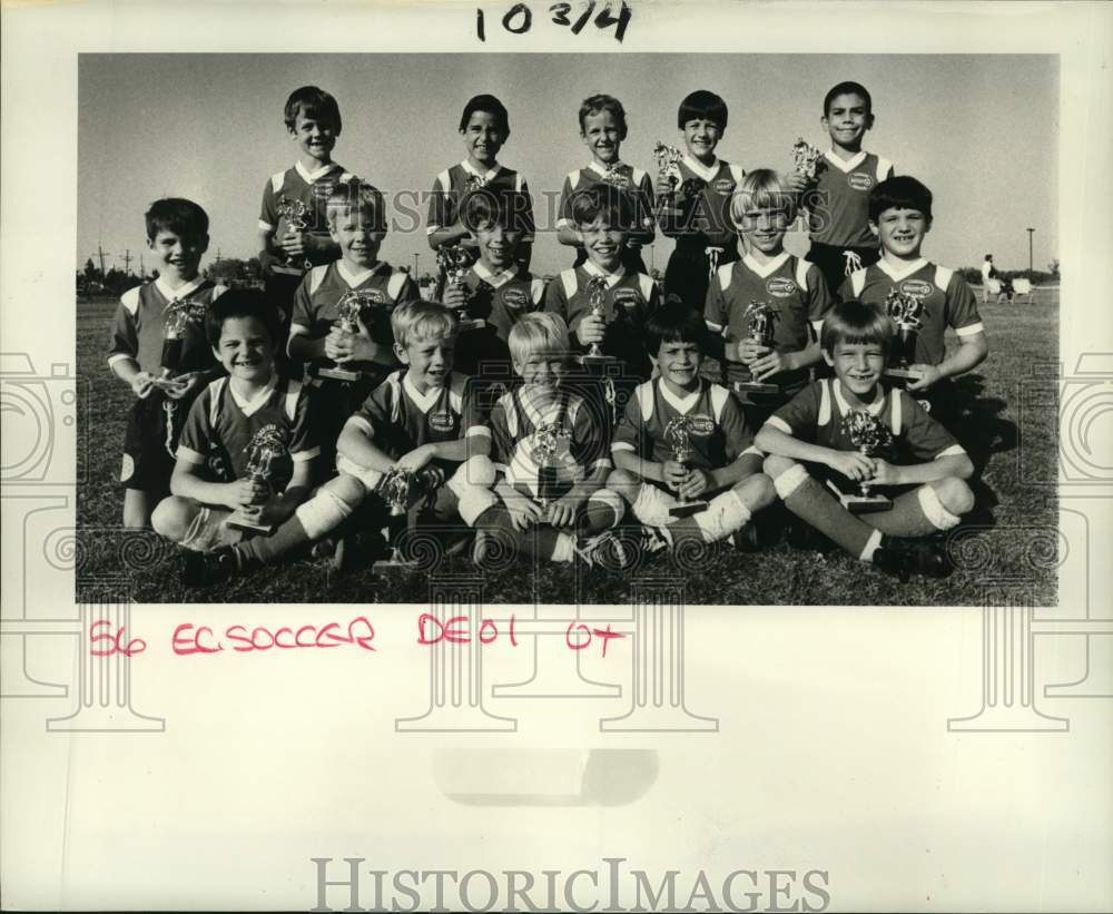 1986 Press Photo Southeast Louisiana Champs at Plantation Athletic Club, Algiers - Historic Images