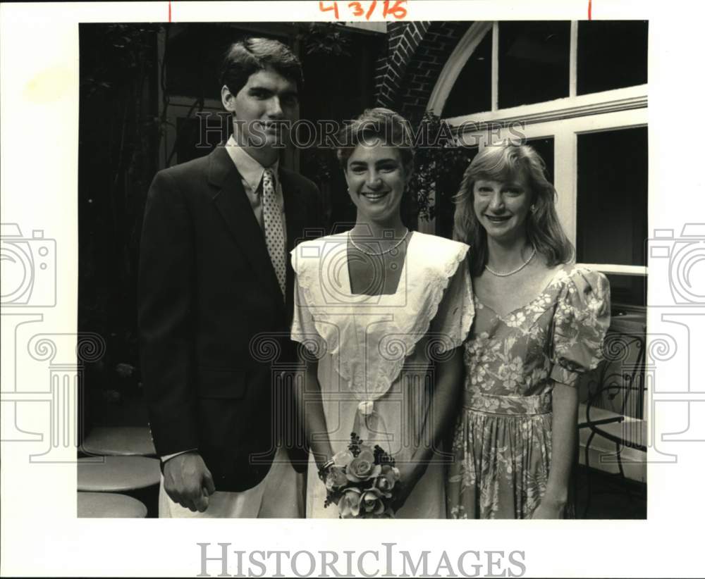 1987 Leslie &amp; Ashley Wehrmann with Kevin Douglas at Debut Brunch - Historic Images