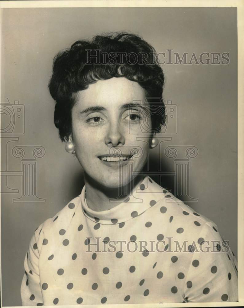 Miss Alice Stollte, new president of Pi Chapter of Belta Sigma Phi - Historic Images