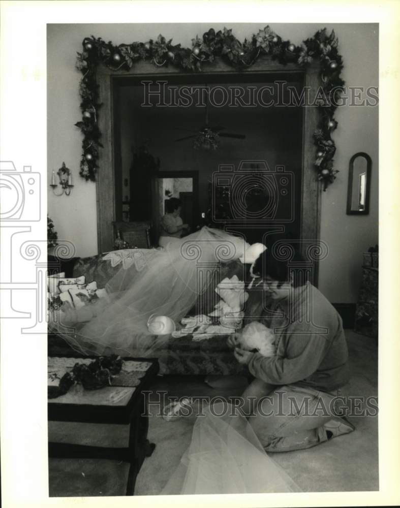 1995 Karen Clark works on 1920&#39;s inspired bridal accessories - Historic Images