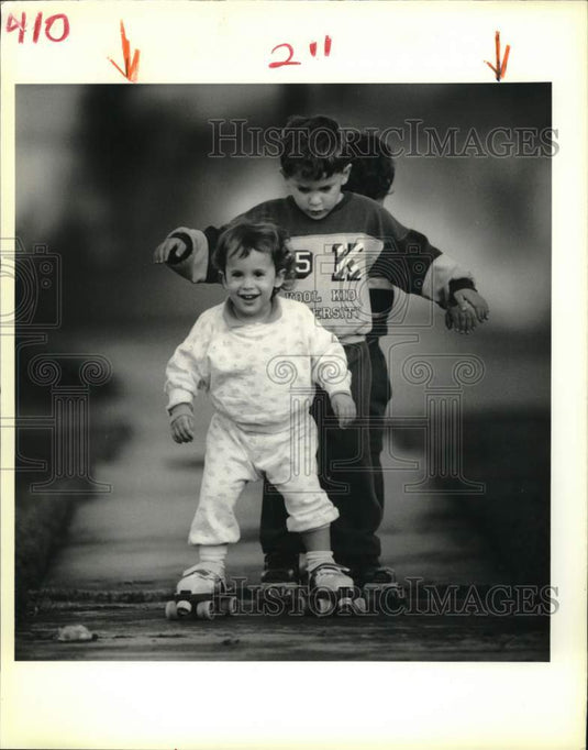 1988 Press Photo Annie Fischman begins skating trip with her brother Martin- Historic Images