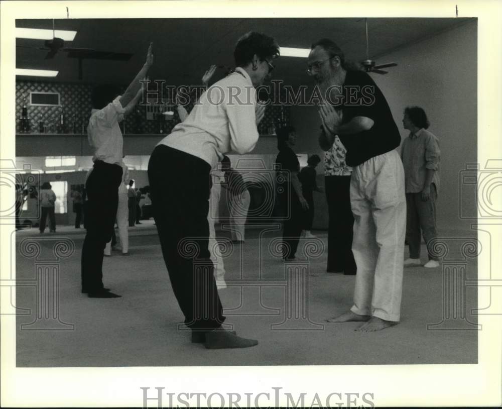 1990 Press Photo Tai Chi class at the Karate Center in Covington - noc70665 - Historic Images