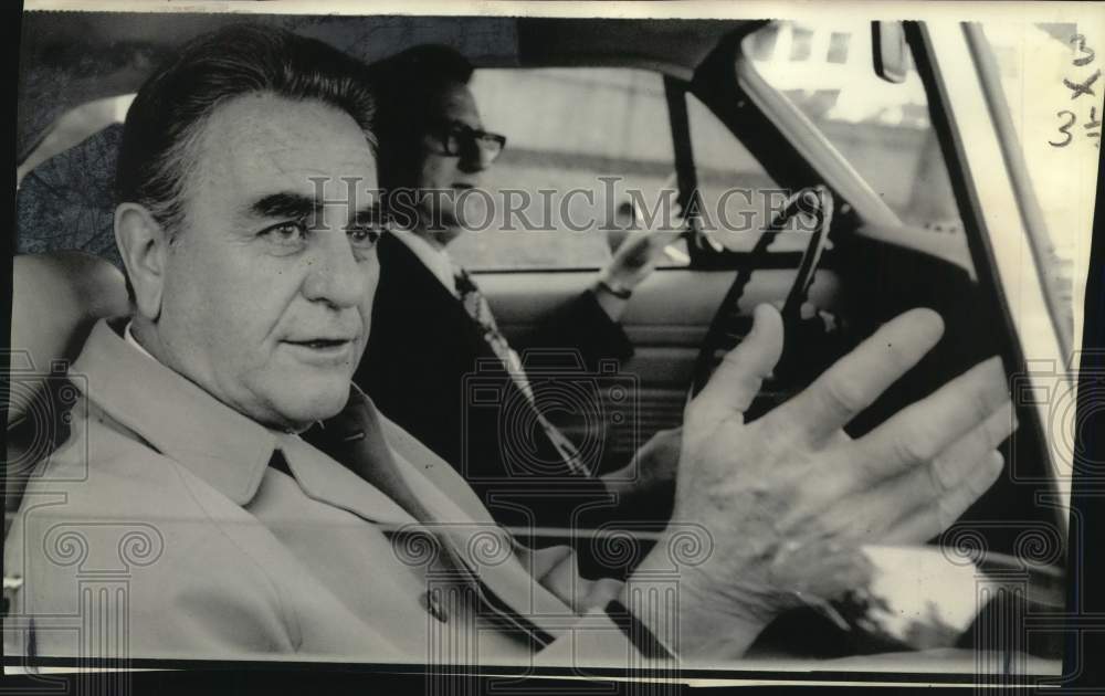 1974 Watergate Judge John J.  Sirica leaves U.S. District Court - Historic Images