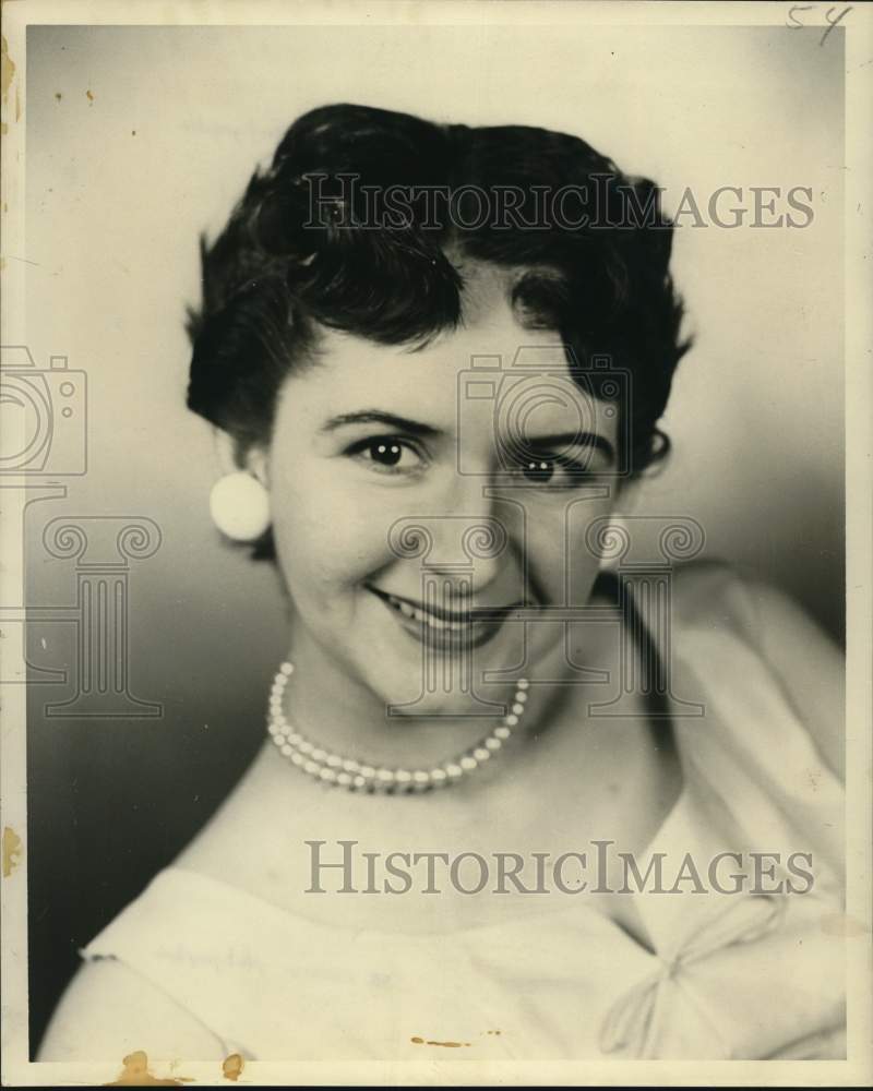 1954 Miss Joy Mary Vigreaux, Debutante - Historic Images