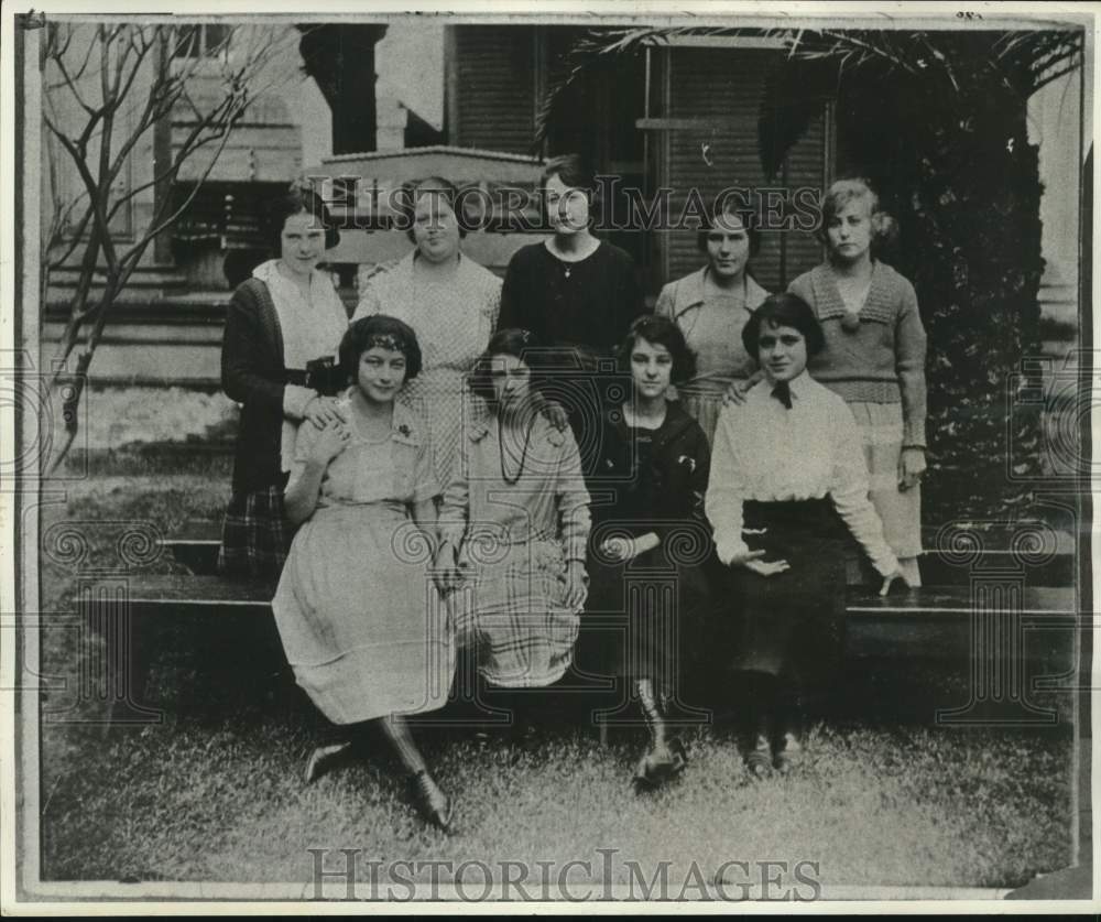 1922 New Orleans-Graduates of St. Joseph's High School - Historic Images