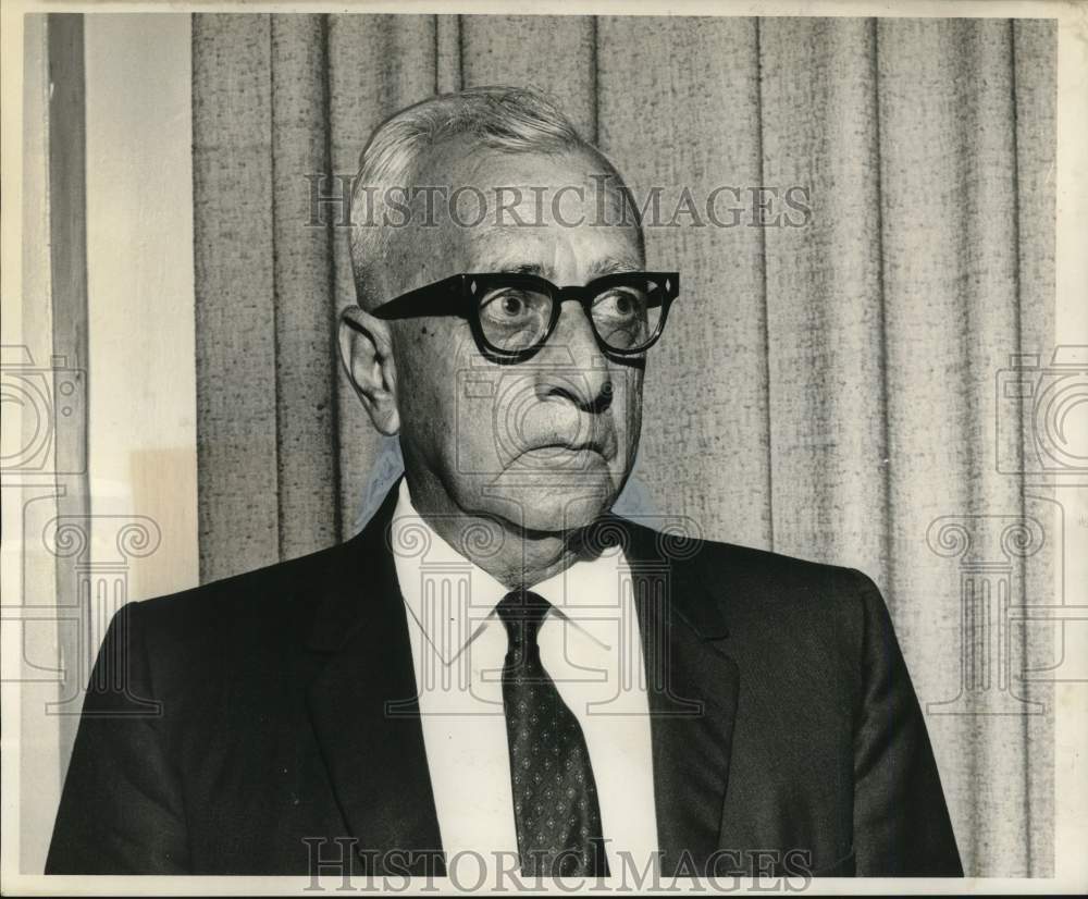 1967 Press Photo Frederick A. Tupper, president of Gentilly Terrace &amp; Gardens - Historic Images