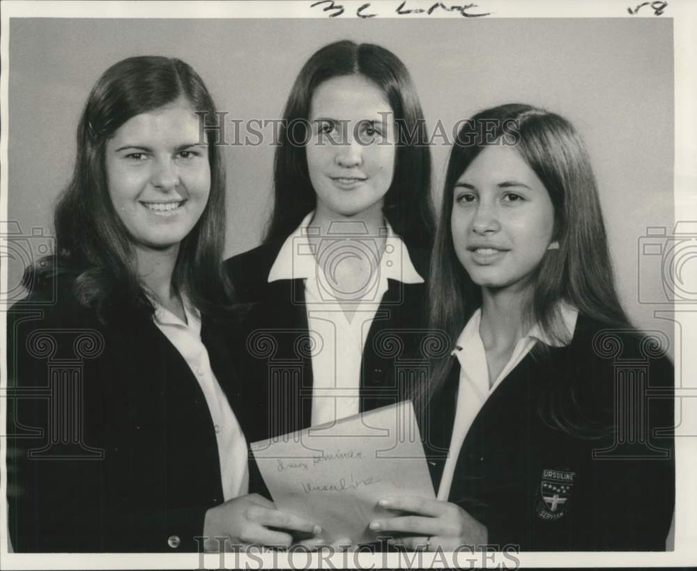 1971 Participants in drug abuse discussion in Ursuline Academy - Historic Images