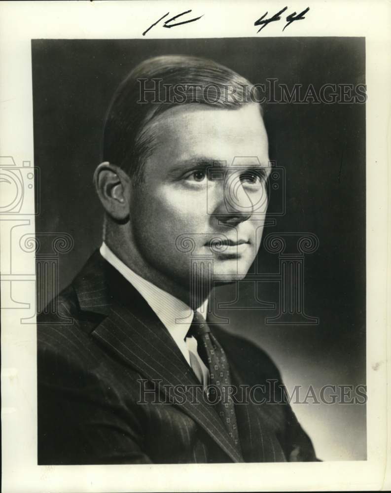 1969 Thomas Vail, publisher & editor of Cleveland Plain Dealer - Historic Images