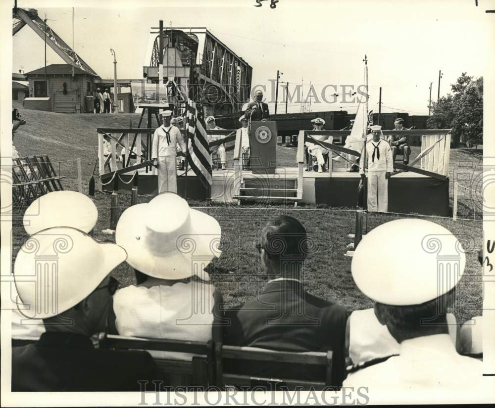 1966 Press Photo U.S. Coast Guard&#39;s groundbreaking ceremony for new facility - Historic Images