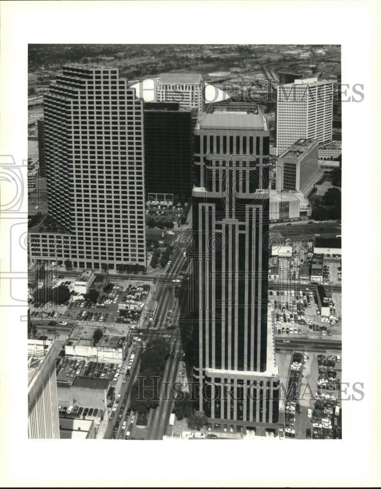 1993 Press Photo Aerial view of New Orleans from One-Shell Square buil ...