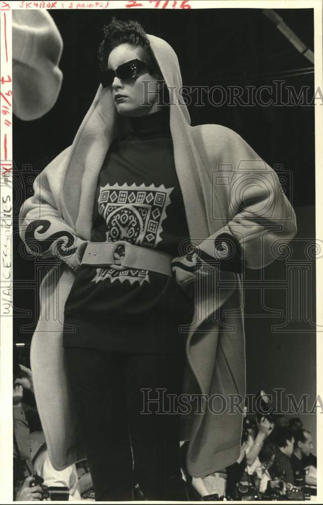 1985 Fashion - Claude Montana Design Collection - Historic Images