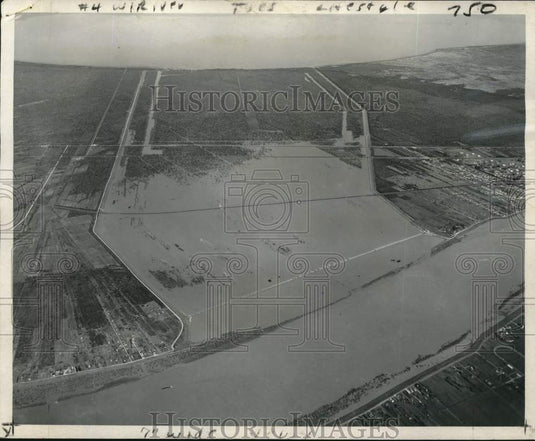 1973 Press Photo Bonnet Carre Spillway viewed from the Mississippi River- Historic Images